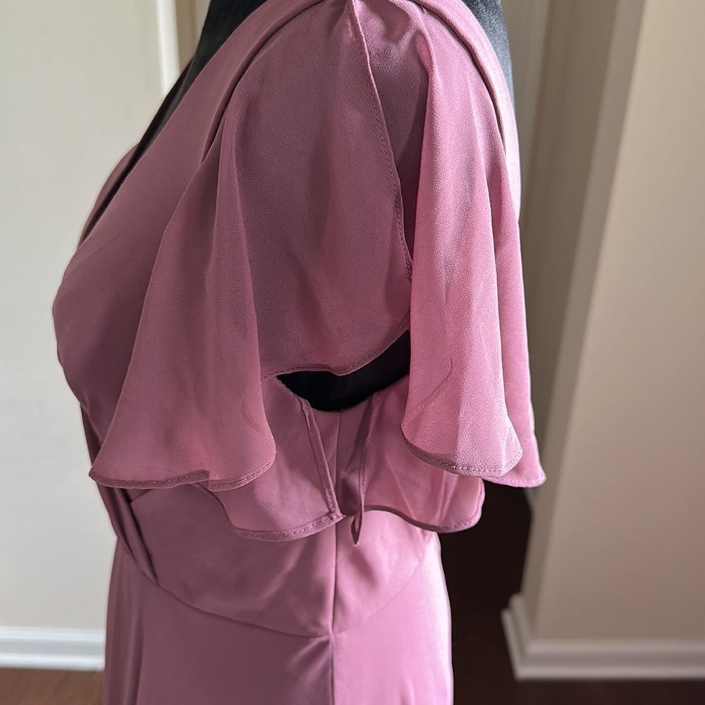 David’s Bridal A-Line Gown Surplice V-Neck Ruffle Sleeve Chiffon Pastel Purple - Picture 8 of 16